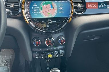 Хэтчбек MINI Cooper 2022 в Хмельницком
