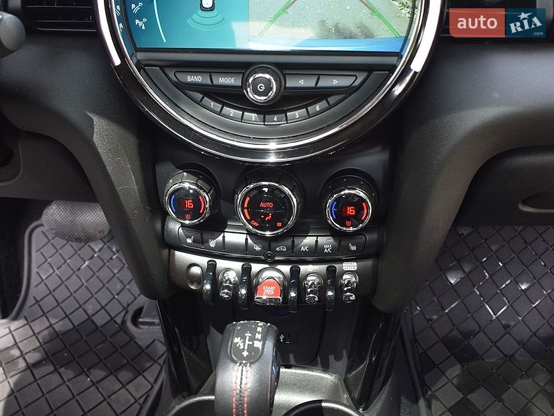 Хэтчбек MINI Cooper 2018 в Киеве