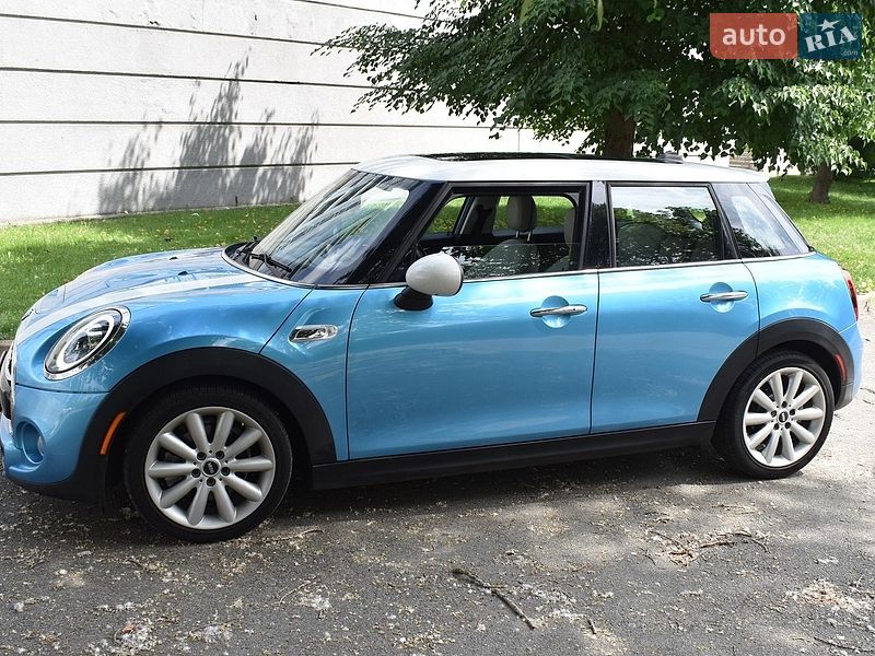Хэтчбек MINI Cooper 2018 в Киеве