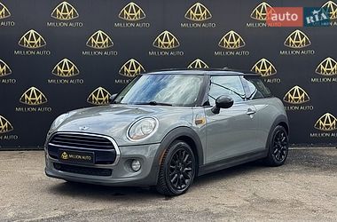 Хетчбек MINI Cooper 2017 в Києві