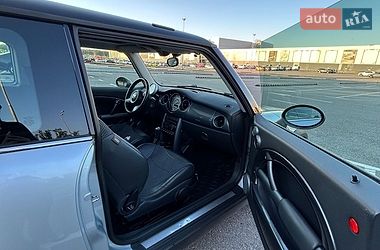 Хэтчбек MINI Cooper 2004 в Киеве