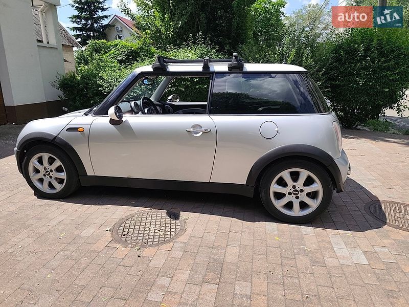 Хэтчбек MINI Cooper 2002 в Киеве
