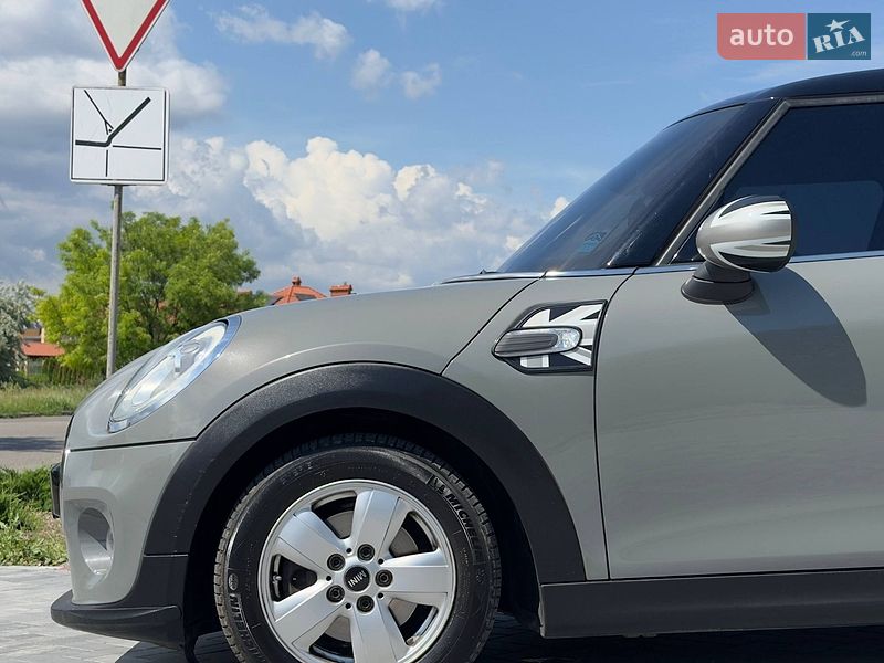 Хэтчбек MINI Cooper 2015 в Одессе
