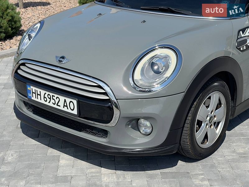 Хэтчбек MINI Cooper 2015 в Одессе