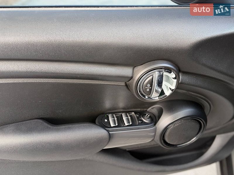 Хэтчбек MINI Cooper 2015 в Одессе