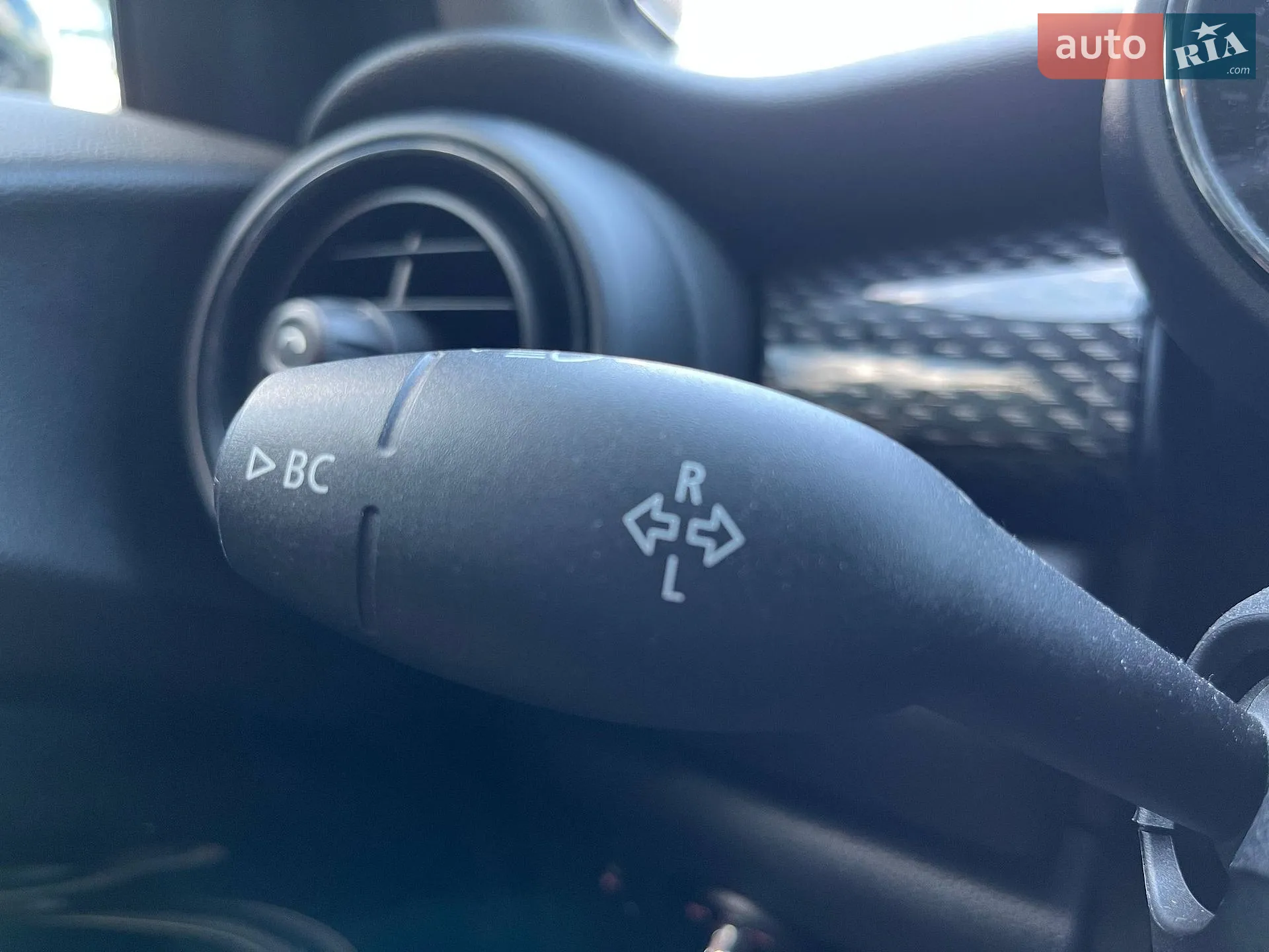 2017 MINI Cooper - мініатюра 20