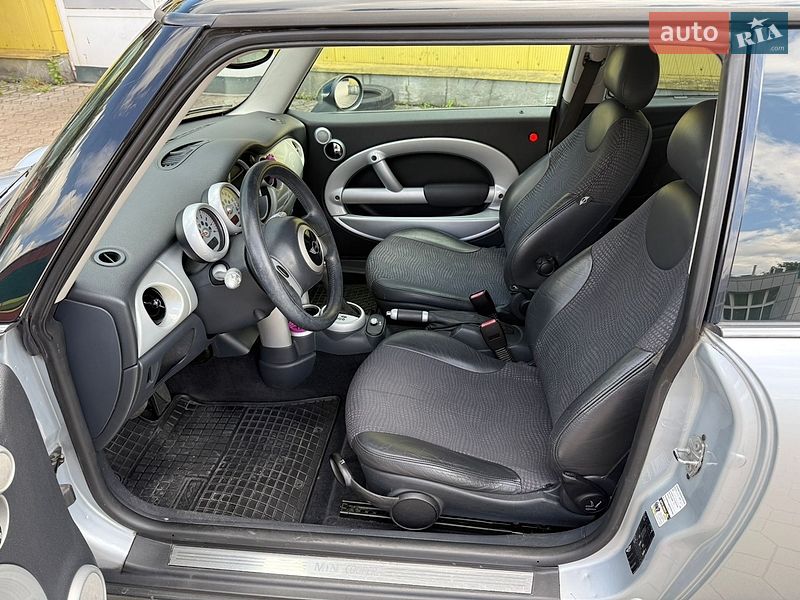 Хетчбек MINI Cooper 2003 в Львові