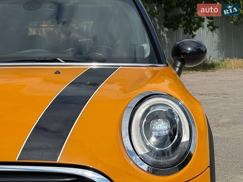 Хетчбек MINI Cooper 2016 в Дніпрі