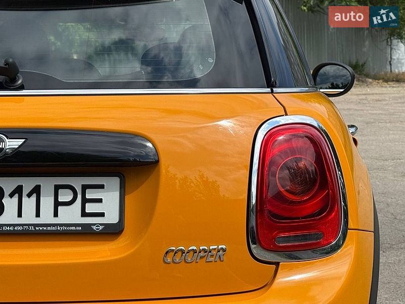 Хетчбек MINI Cooper 2016 в Дніпрі
