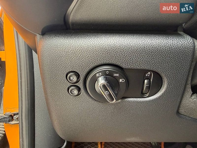 Хетчбек MINI Cooper 2016 в Дніпрі