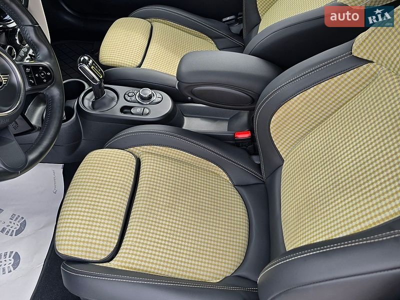 Хетчбек MINI Cooper 2023 в Яворові