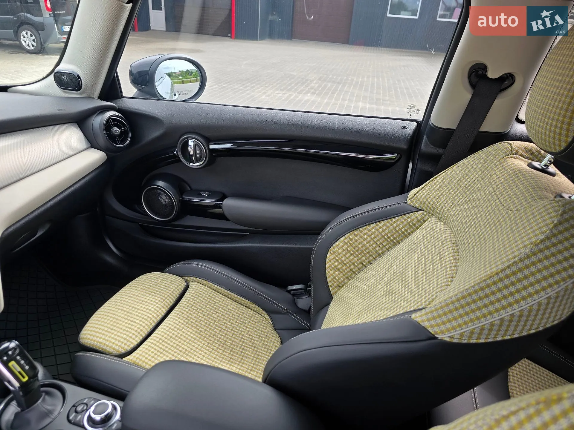 2023 MINI Cooper - мініатюра 20