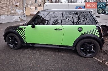 Хэтчбек MINI Cooper 2002 в Киеве