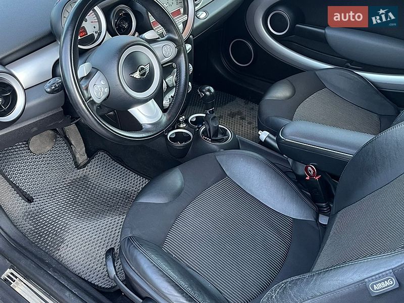 Хэтчбек MINI Cooper 2008 в Киеве