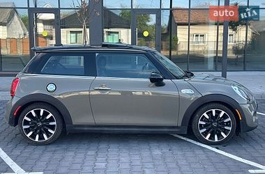 Хэтчбек MINI Cooper 2018 в Виноградове
