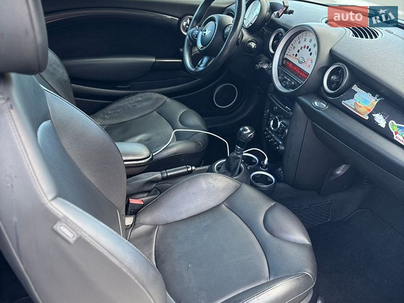 Хэтчбек MINI Cooper 2014 в Киеве фото 9 Хэтчбек MINI Cooper 2014 в Киеве