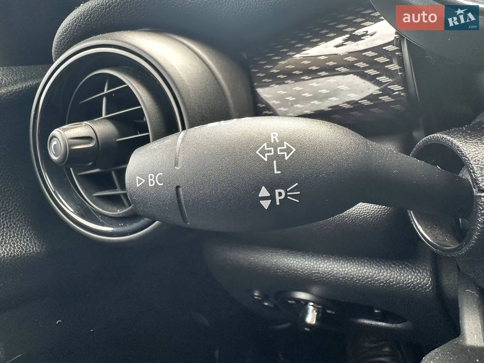 2016 MINI Cooper - мініатюра 21