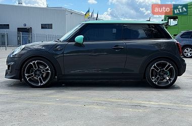 Хэтчбек MINI Cooper 2015 в Вышгороде