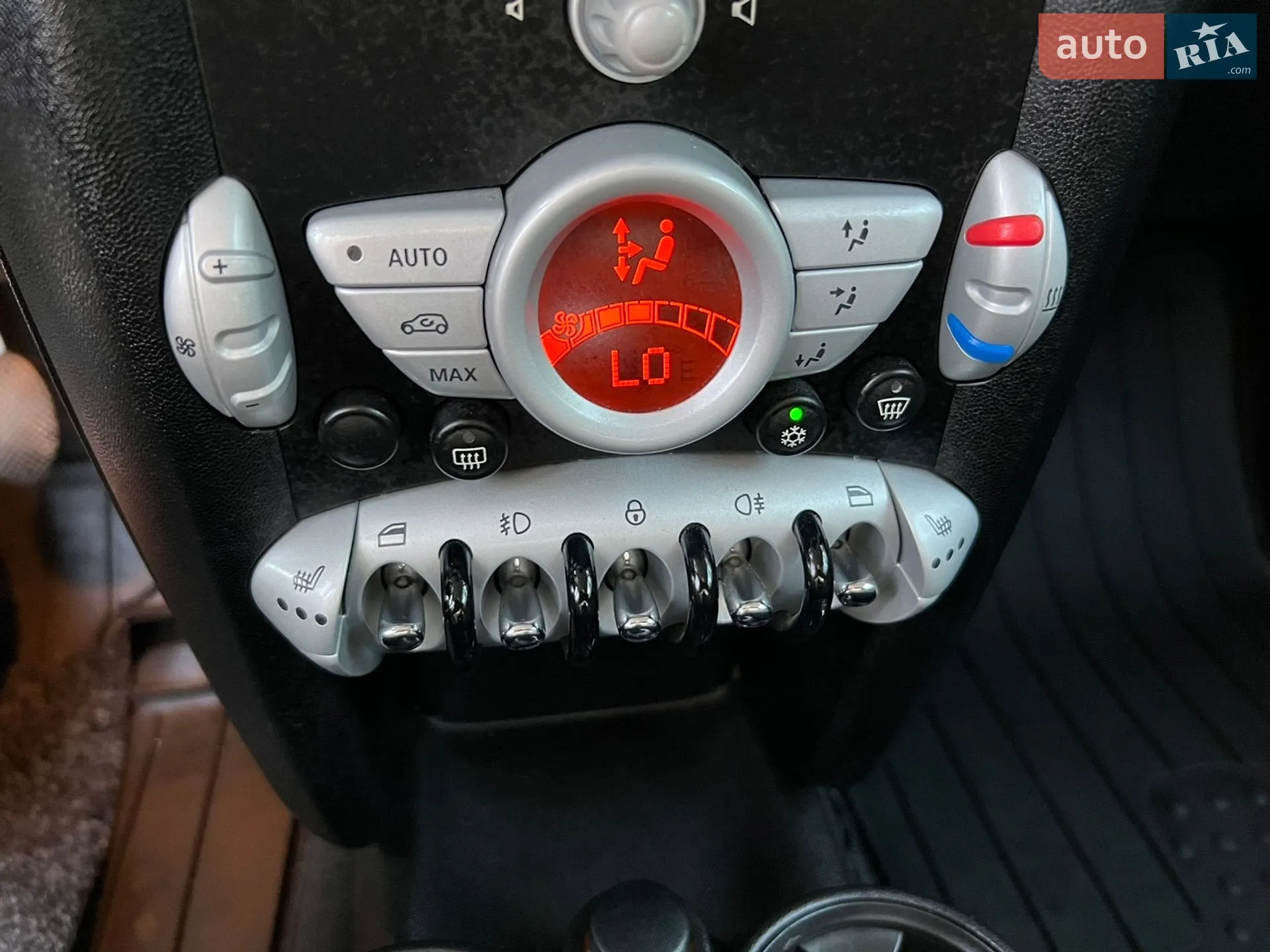 2010 MINI Cooper - мініатюра 10