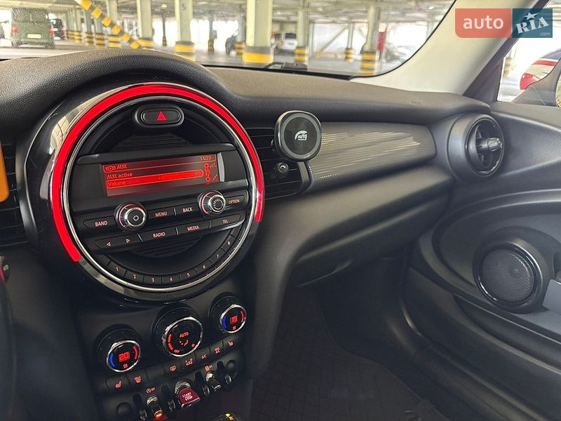 Хэтчбек MINI Cooper 2014 в Киеве фото 10 Хэтчбек MINI Cooper 2014 в Киеве