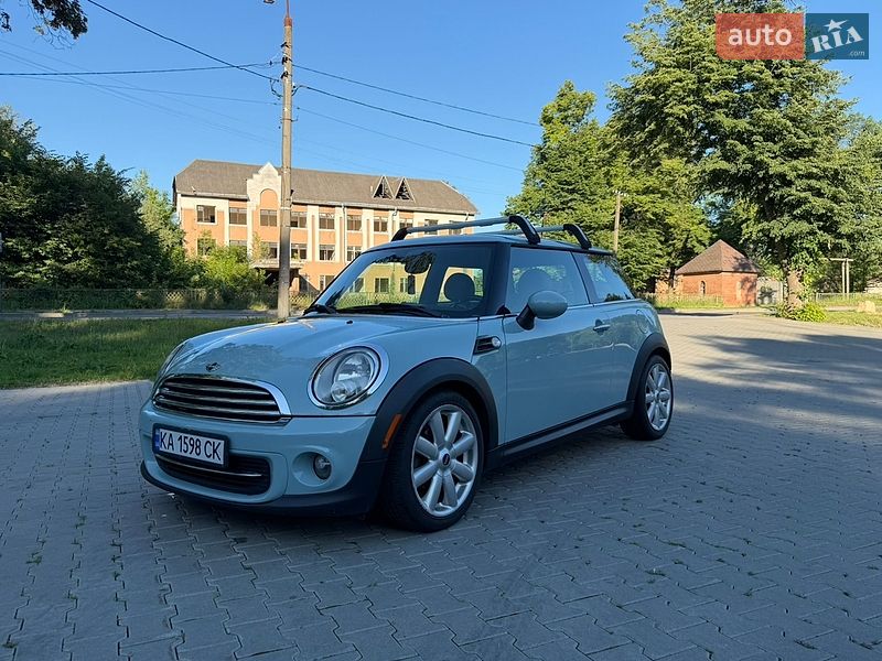Хэтчбек MINI Cooper 2013 в Дрогобыче
