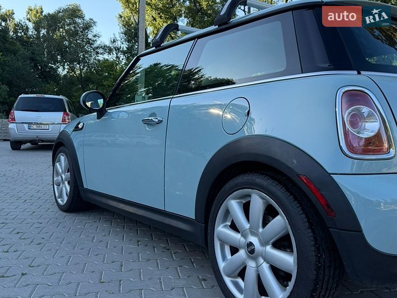 Хэтчбек MINI Cooper 2013 в Дрогобыче