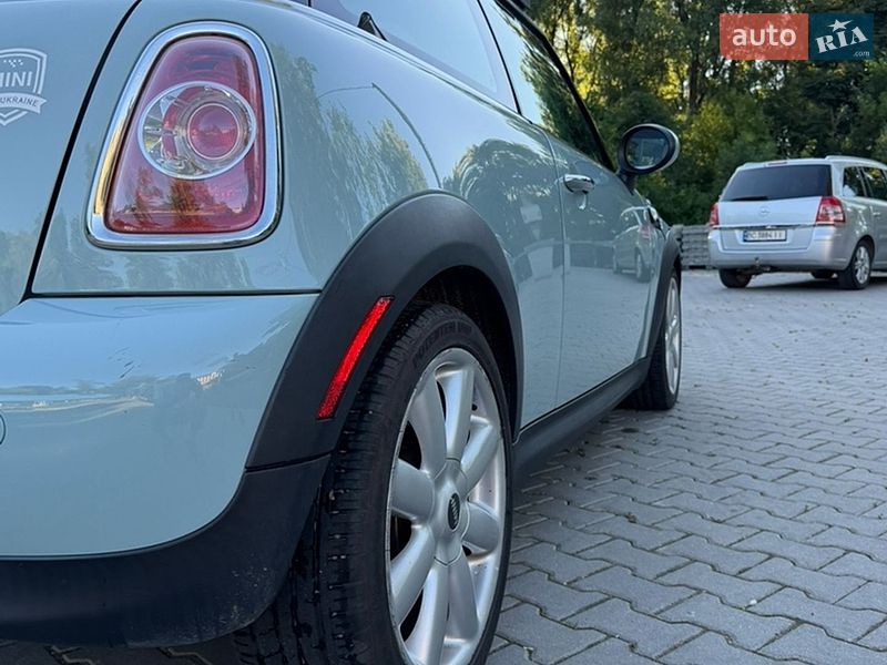 Хэтчбек MINI Cooper 2013 в Дрогобыче