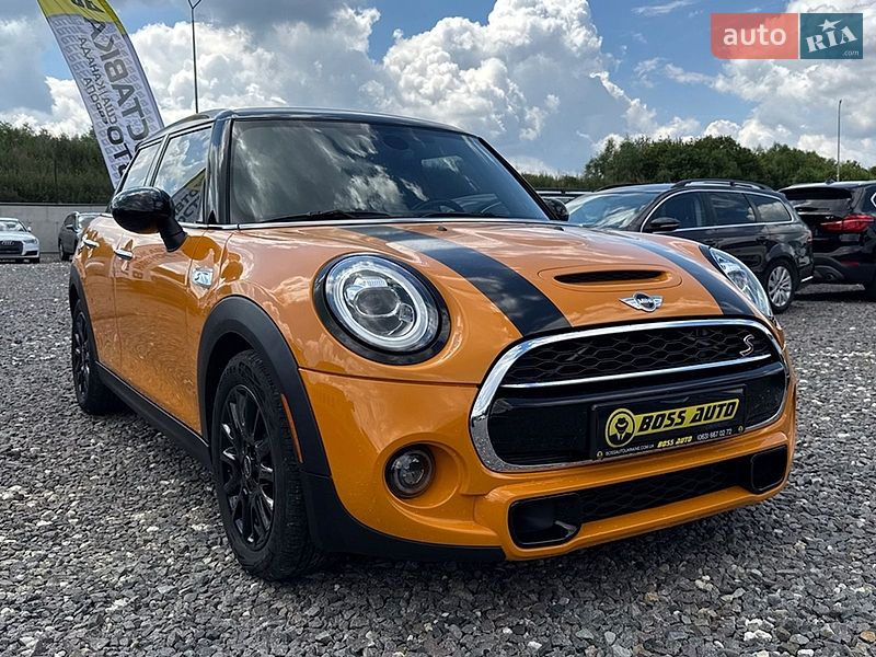 Хэтчбек MINI Cooper 2016 в Львове