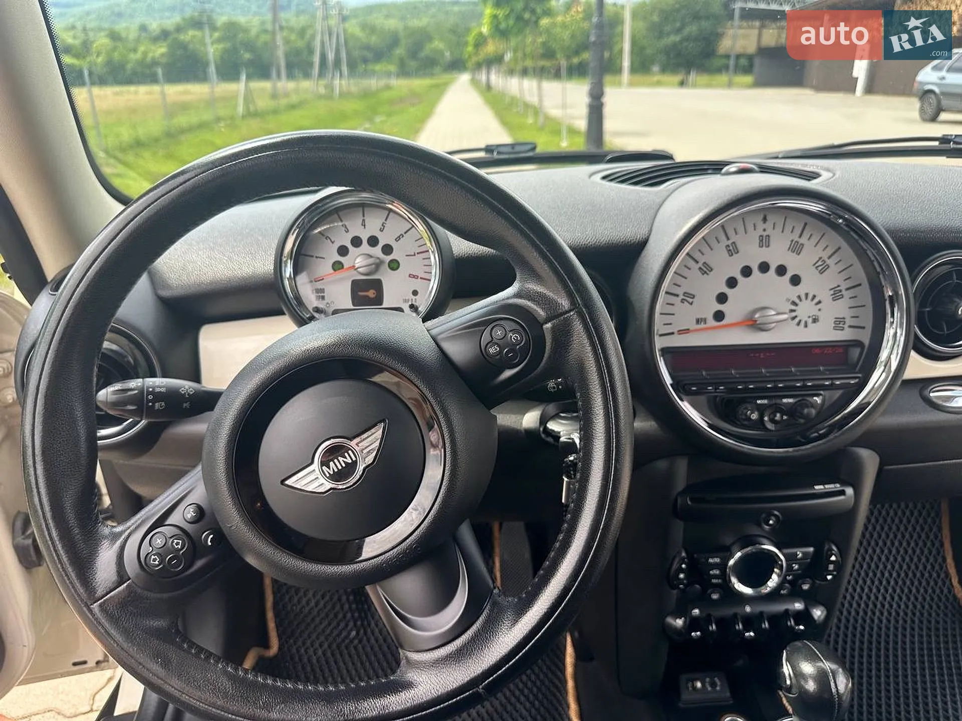 2013 MINI Cooper - мініатюра 24
