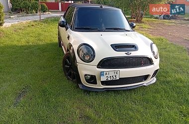 Хэтчбек MINI Cooper 2010 в Броварах