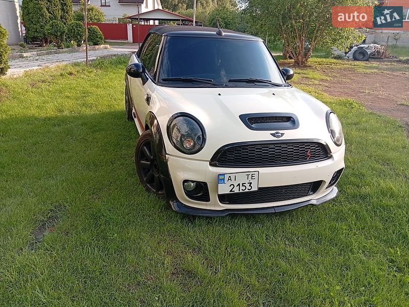 Хэтчбек MINI Cooper 2010 в Броварах