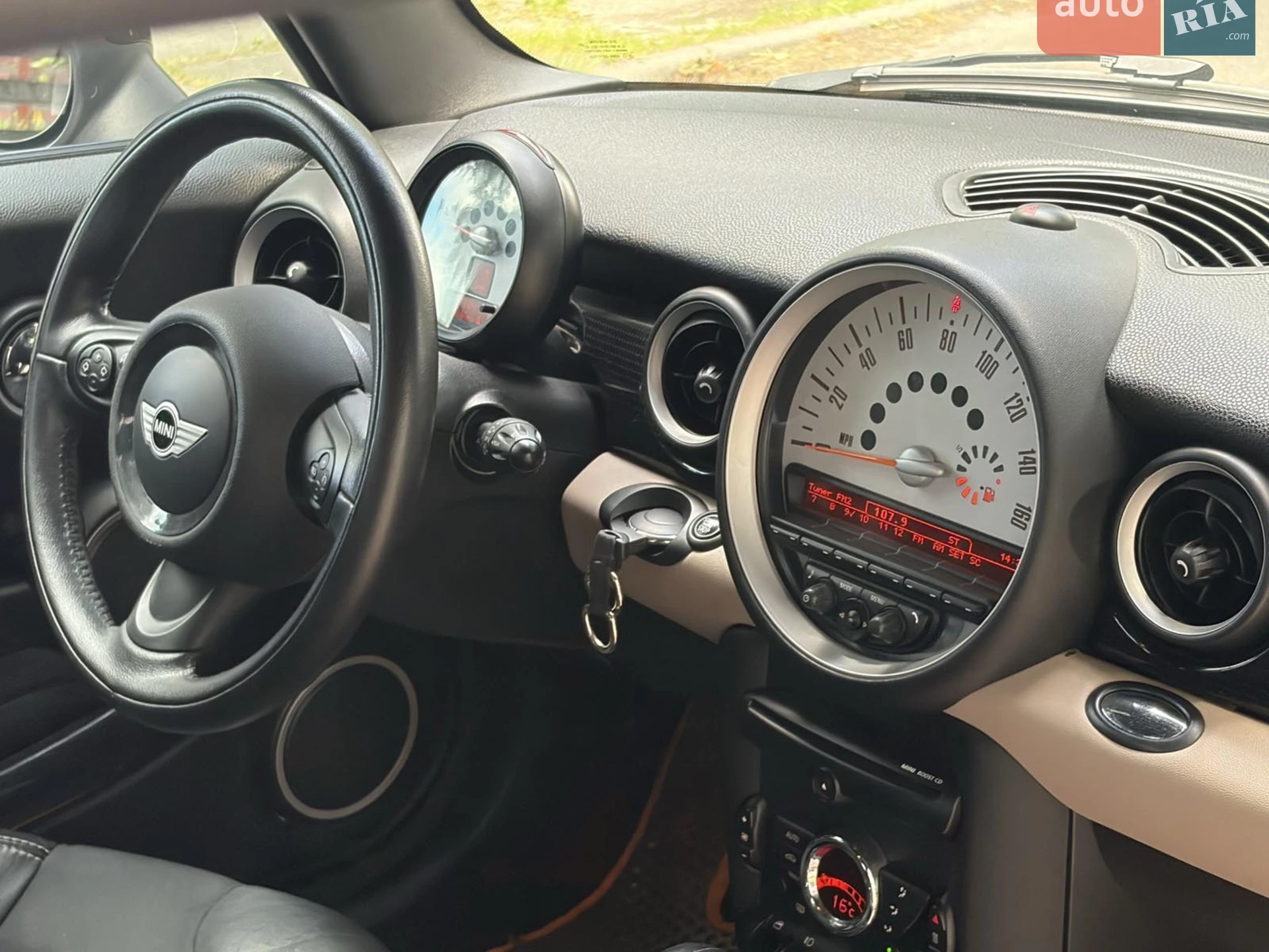 2013 MINI Cooper - мініатюра 26
