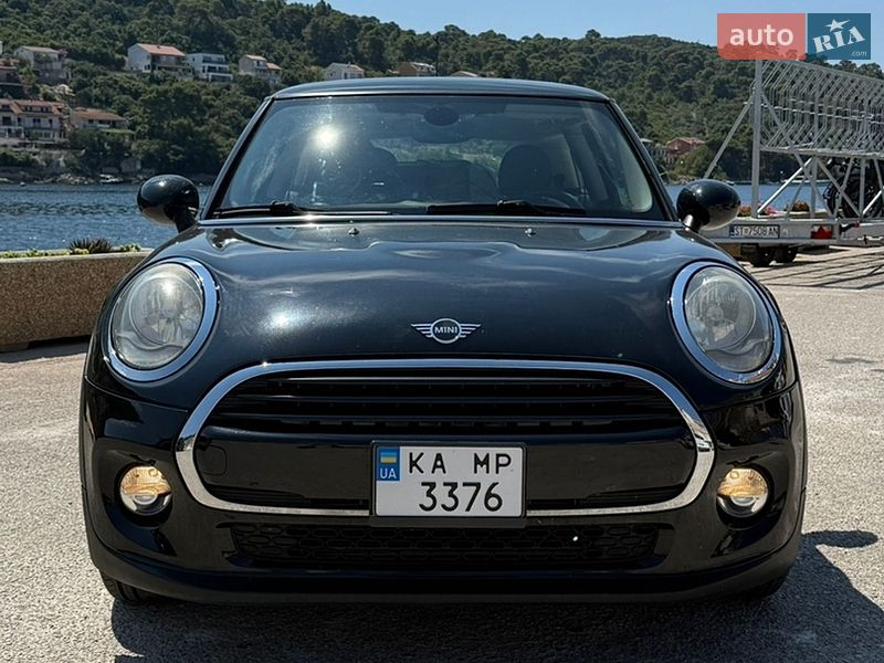 Хэтчбек MINI Cooper 2019 в Киеве фото 6 Хэтчбек MINI Cooper 2019 в Киеве