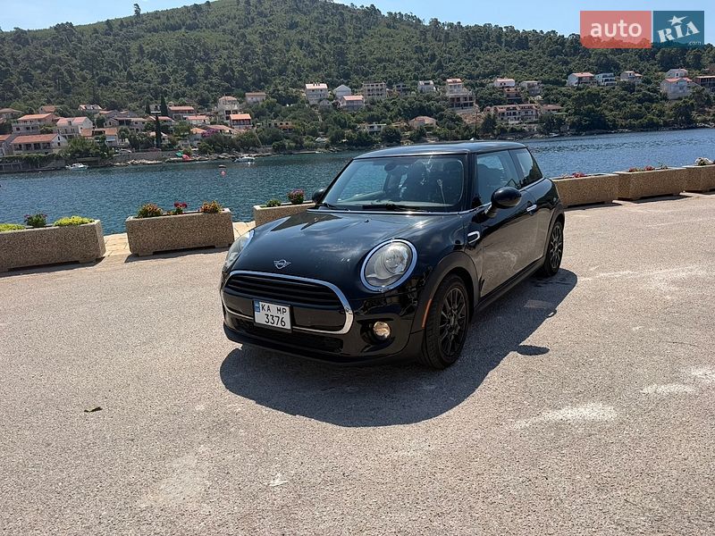 Хэтчбек MINI Cooper 2019 в Киеве фото 10 Хэтчбек MINI Cooper 2019 в Киеве