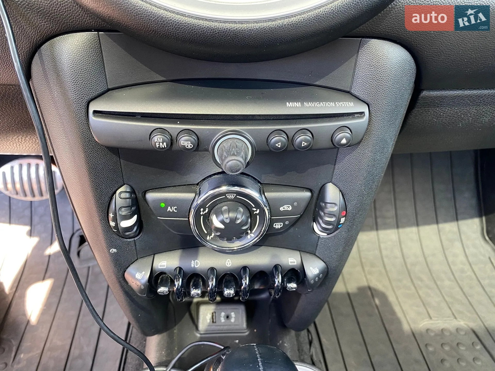2012 MINI Cooper - мініатюра 12