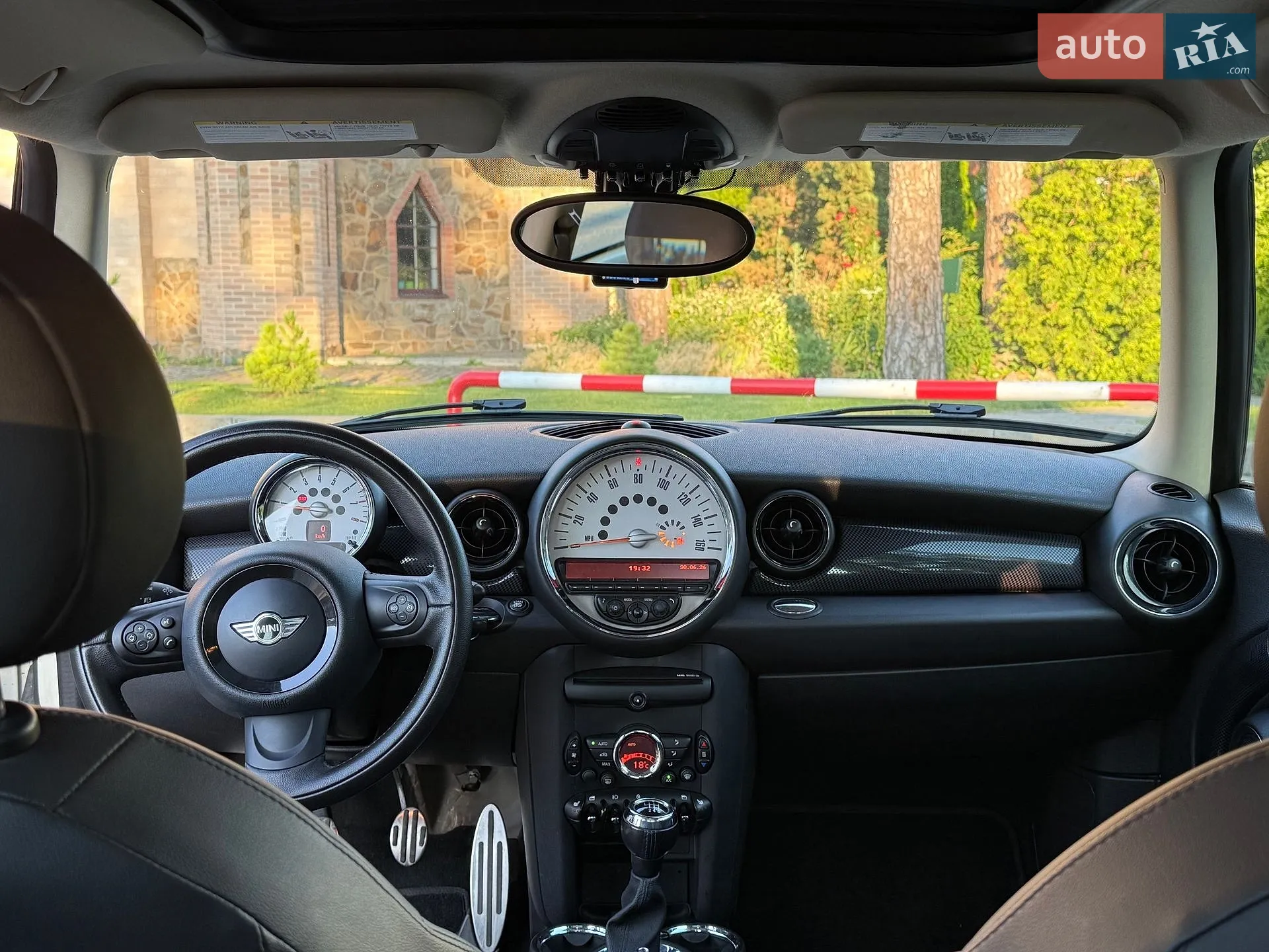 2013 MINI Cooper - мініатюра 19