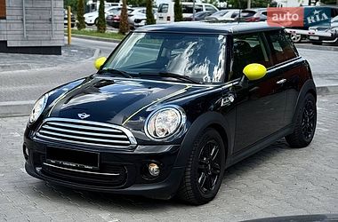 Хетчбек MINI Cooper 2013 в Чернівцях