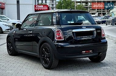 Хетчбек MINI Cooper 2013 в Чернівцях