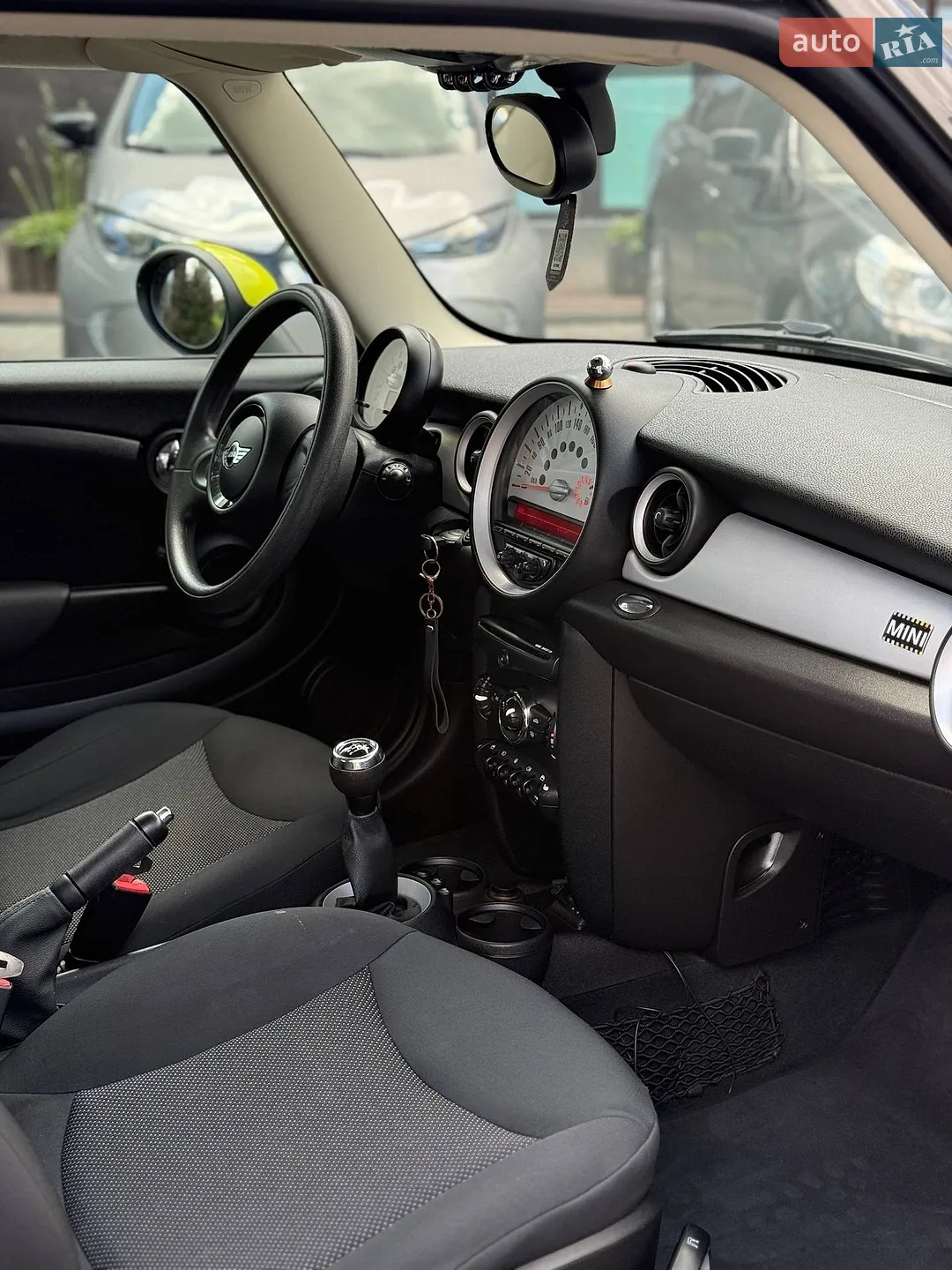 2013 MINI Cooper - мініатюра 12