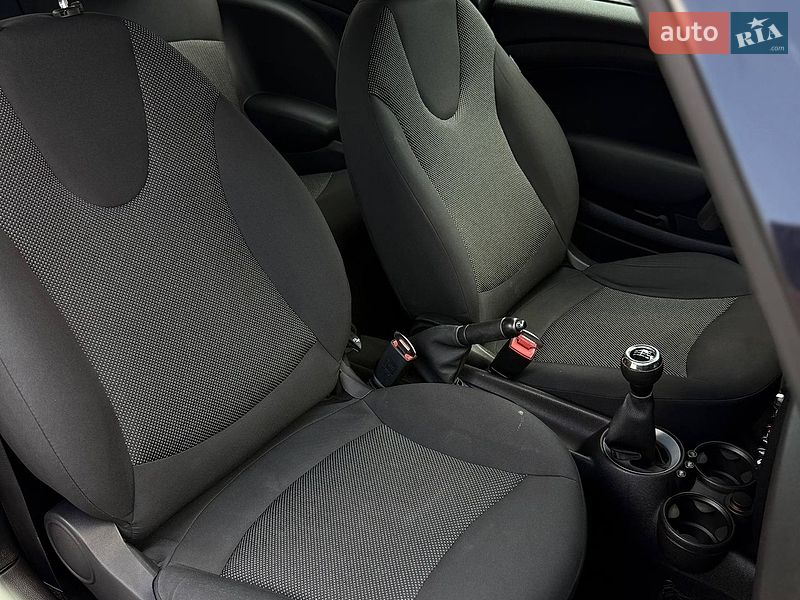 Хетчбек MINI Cooper 2013 в Чернівцях