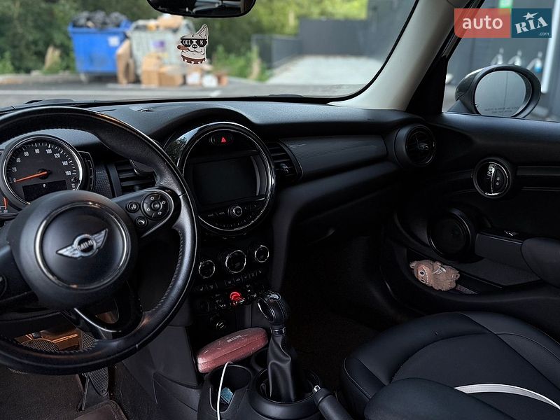 Хэтчбек MINI Cooper 2017 в Киеве