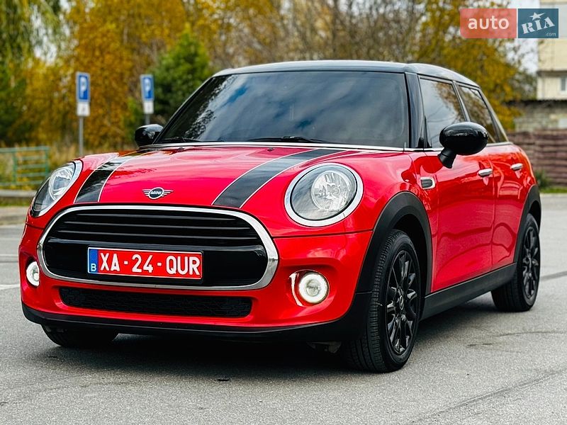 Хэтчбек MINI Cooper 2020 в Здолбунове