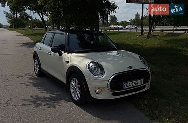 Хетчбек MINI Cooper 2017 в Києві фото Хетчбек MINI Cooper 2017 в Києві
