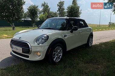 Хетчбек MINI Cooper 2017 в Києві фото 6 Хетчбек MINI Cooper 2017 в Києві