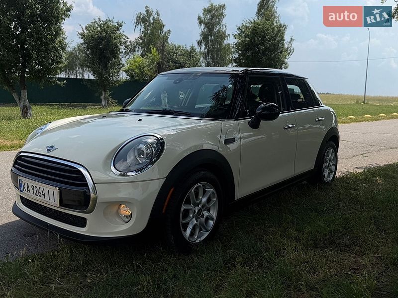 Хетчбек MINI Cooper 2017 в Києві фото 6 Хетчбек MINI Cooper 2017 в Києві