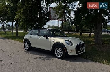 Хетчбек MINI Cooper 2017 в Києві фото 9 Хетчбек MINI Cooper 2017 в Києві