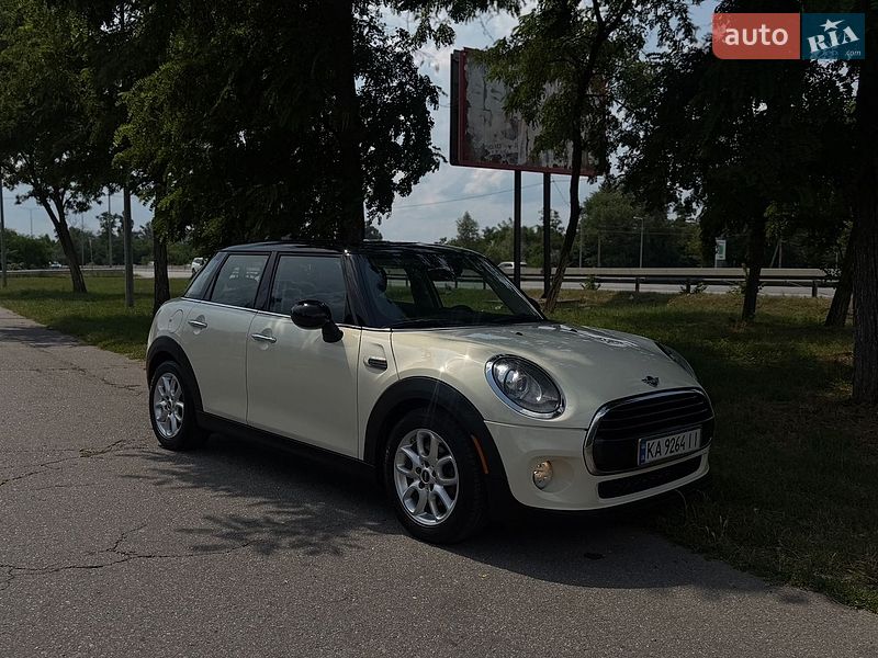 Хетчбек MINI Cooper 2017 в Києві фото 5 Хетчбек MINI Cooper 2017 в Києві