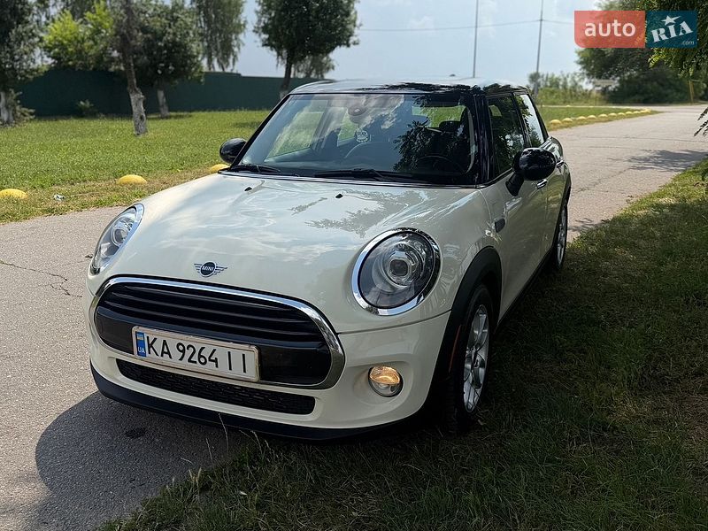 Хетчбек MINI Cooper 2017 в Києві фото 4 Хетчбек MINI Cooper 2017 в Києві