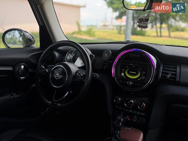 Хетчбек MINI Cooper 2017 в Києві фото 35 Хетчбек MINI Cooper 2017 в Києві