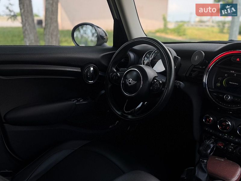 Хетчбек MINI Cooper 2017 в Києві фото 33 Хетчбек MINI Cooper 2017 в Києві